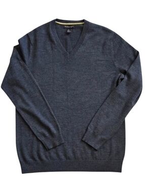 Banana Republic Merino Wool Large Gray V Neck Sweater Extra Fine Soft